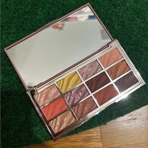 Ciate London eyeshadow palette - Picture 4 of 5